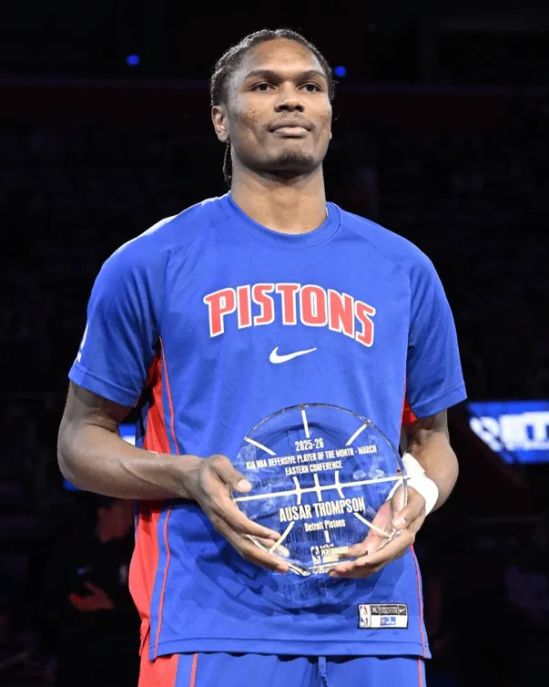 开云体育-防守悍将！活塞官方：恭喜奥萨尔当选东部月度最佳防守球员